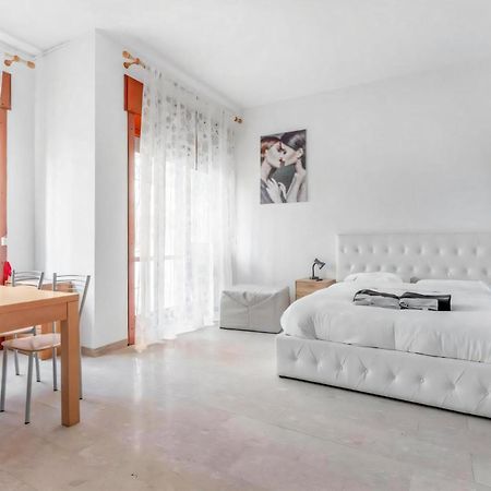 Moncler House Navigli Apartment Milan Exterior photo